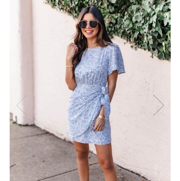 Pink Lily Dress - Picture 1 of 3